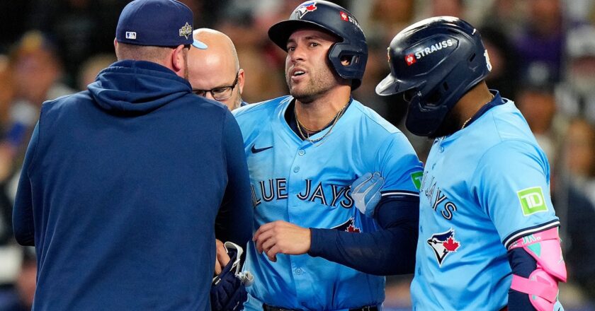Blue Jays manager rips Mariners fans for booing injured George Springer