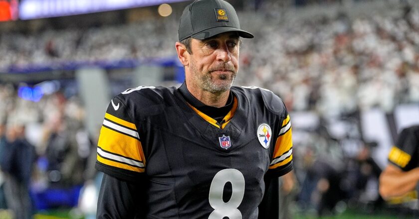 Aaron Rodgers furious after 300-pound teammate tackles him in celebration