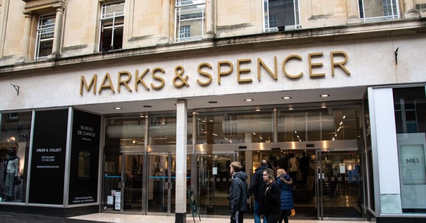 M&S boss sends dire warning to Rachel Reeves after closure announcement | UK | News