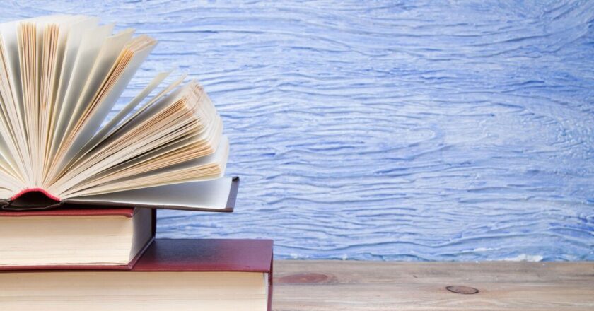 ‘I read every day – here are three books to read before the end of the year’ | Books | Entertainment