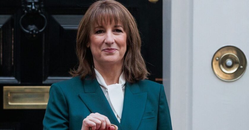 NatWest contacts customers after Rachel Reeves Autumn Budget 2025 – ‘i | Personal Finance | Finance