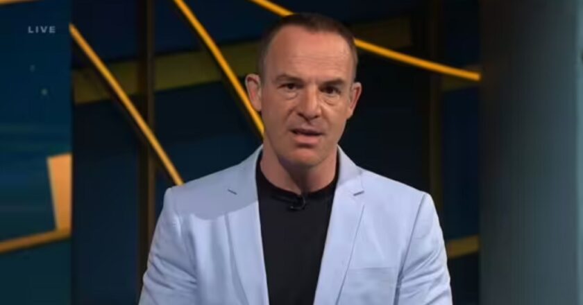 Martin Lewis issues new ‘tax rise’ alert to people with savings accounts | Personal Finance | Finance