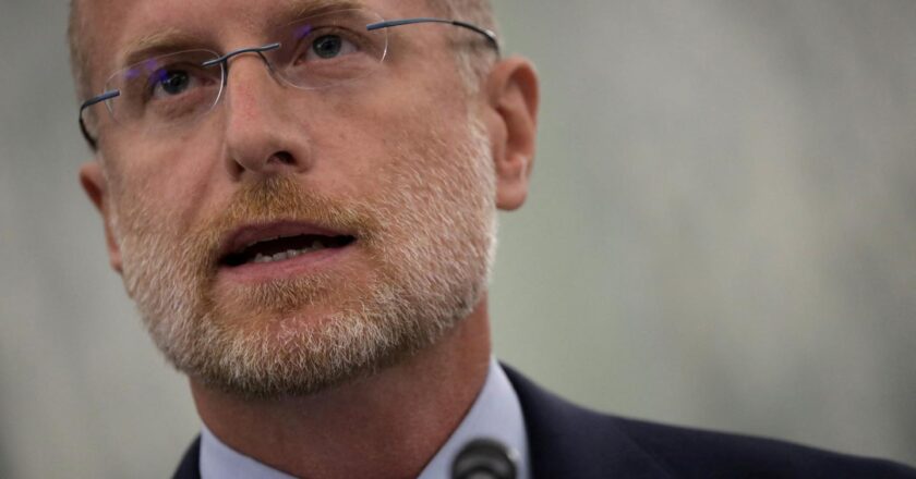 La BBC, accusée de montage trompeur d’un discours de Trump, visée par une enquête du régulateur de l’audiovisuel américain