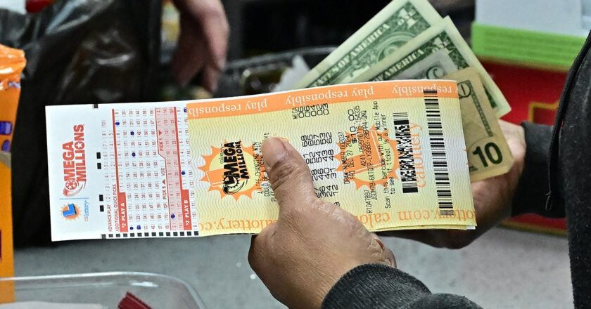 $800 million Mega Millions jackpot could be 9th largest in history
