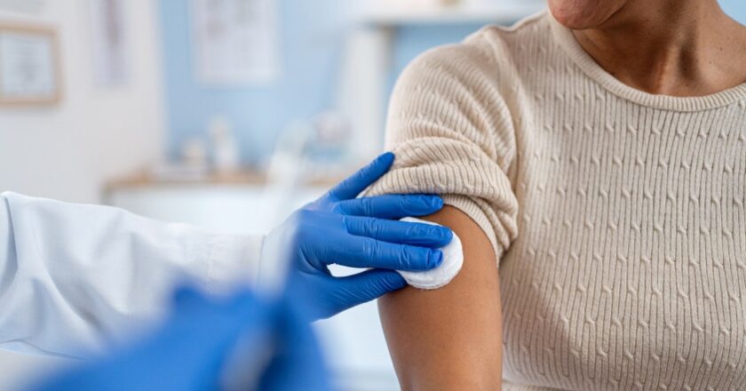 COVID vaccine linked to kidney injury, respiratory infections in studies