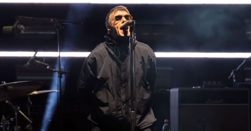 Oasis fans in meltdown as Liam Gallagher teases ‘big announcement’ | Celebrity News | Showbiz & TV