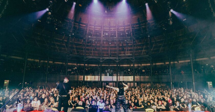 Hot Milk Review: The band bring their ruthless energy to London’s Roundhouse | Music | Entertainment