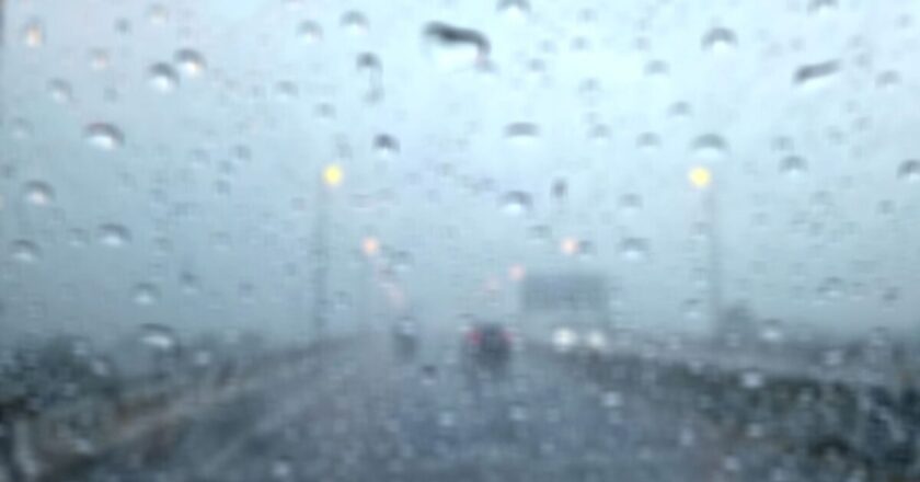 Magic two-button combination clears foggy windscreens fast