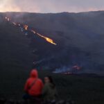 A La Réunion, des milliers de personnes affluent pour admirer l’éruption du piton de la Fournaise