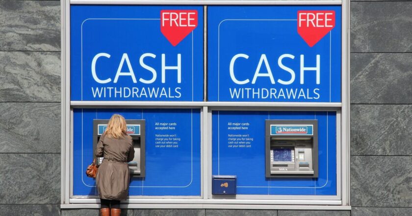 Nationwide giving customers free £175 in January | Personal Finance | Finance