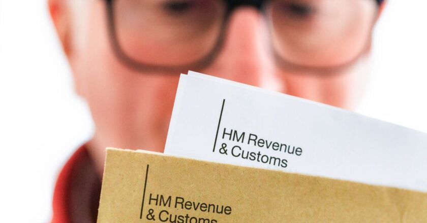 HMRC to issued £900 fines and says ‘from January 31’ | Personal Finance | Finance