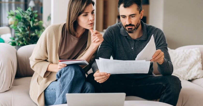 Warning tax threshold rules for UK ‘could cost families £500 a year’ | Personal Finance | Finance