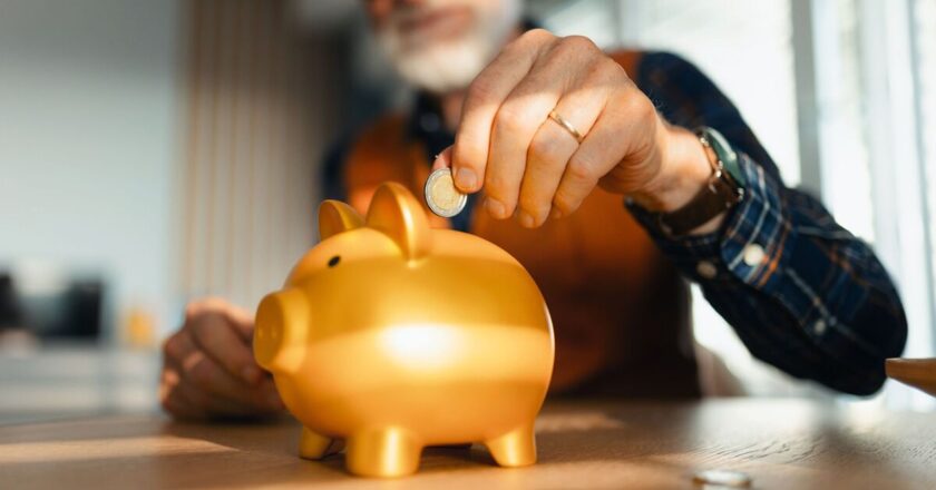 Warning issued to pension savers ahead of latest Rachel Reeves tax raid | Personal Finance | Finance