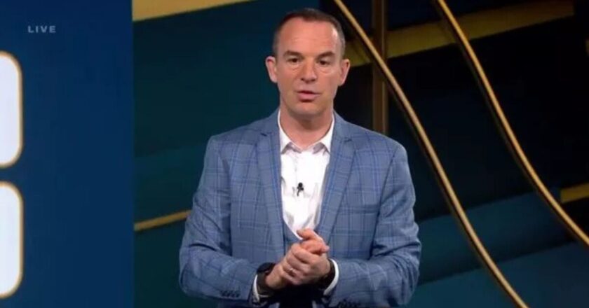 Martin Lewis issues £100 HMRC fine warning with January deadline | Personal Finance | Finance