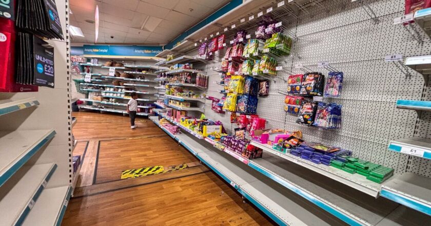 UK high street icon with 700 shops shutting in 14 locations in weeks