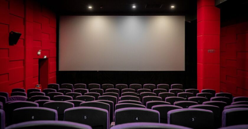 Film fan names 4 &lsquo;unspoken&rsquo; rules of the cinema | Films | Entertainment