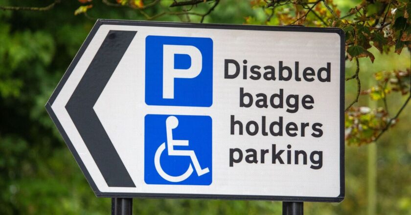11 key places where Blue Badge holders are not allowed to park | UK | News