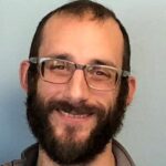 Alex Pretti, tué à Minneapolis par la police de l’immigration, un infirmier de 37 ans investi dans les mouvements de protestation