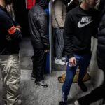 La Défenseure des droits s’alarme d’une hausse « des atteintes à la dignité » des personnes étrangères de la part des forces de l’ordre