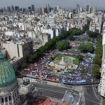 début d’une grève générale contre la réforme du travail de Javier Milei