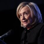 Hillary Clinton demande devant une commission d’enquête parlementaire que Donald Trump témoigne « sous serment »