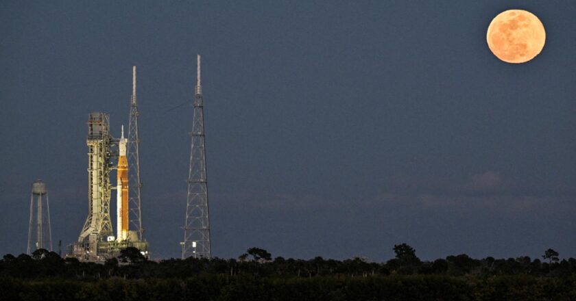 la NASA abandonne un lancement en février et vise le mois de mars