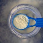 L’EFSA abaisse la limite pour la toxine céréulide présente dans le lait infantile après des rappels massifs en Europe