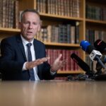 un homme poursuivi pour viols et agressions sexuelles aggravés commis sur 89 mineurs sur une période de cinquante-cinq ans