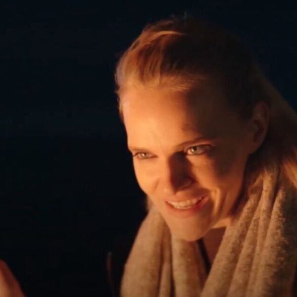 &lsquo;Phenomenal&rsquo; new film that is no.1 on Netflix today – &lsquo;powerful watch start to finish&rsquo; | Films | Entertainment