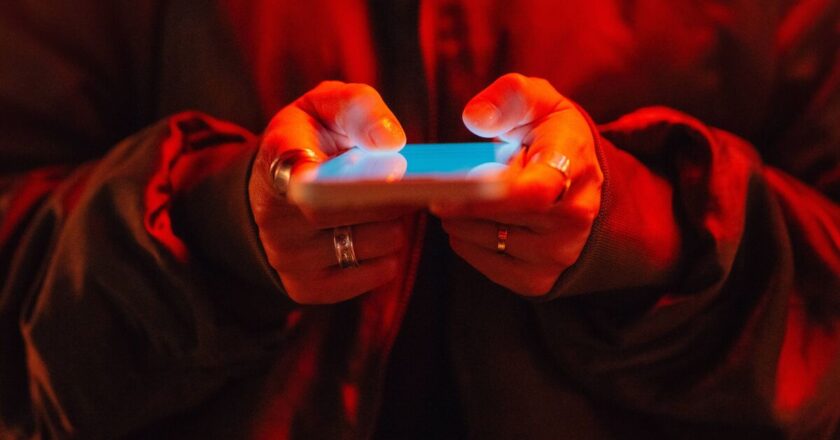 Mum blown away by daughter&rsquo;s transformation after taking her iPhone