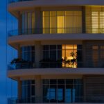 Woman receives ominous midnight note from neighbour making 1 demand