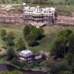 Abandoned country mansion ‘left to rot’ is ‘bigger than Buckingham Palace’