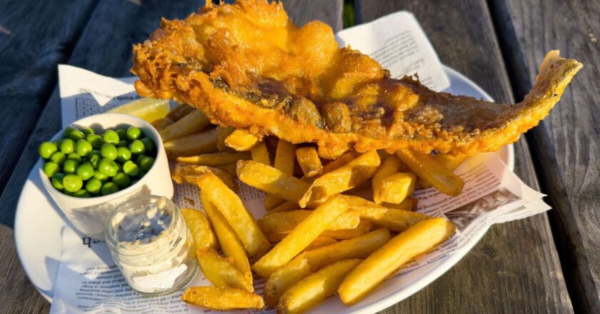 Blow for UK seaside town as fish and chip shop goes into liquidation | UK | News