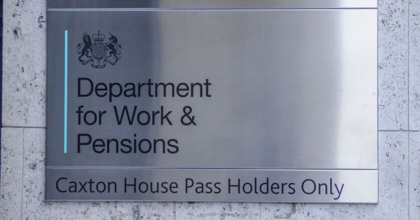 DWP claimants receiving letter with three months ‘to act’ | Personal Finance | Finance