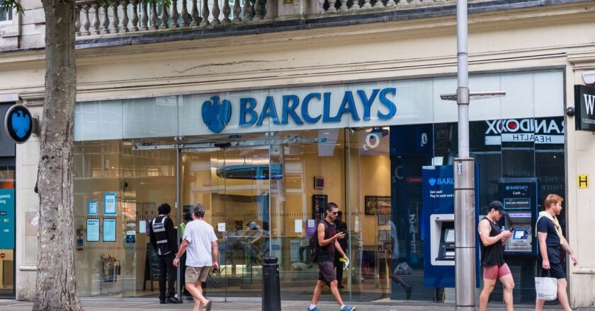 Barclays launches free £1,000 cash bonus with 2 simple switches – check if you’re eligibl | Personal Finance | Finance