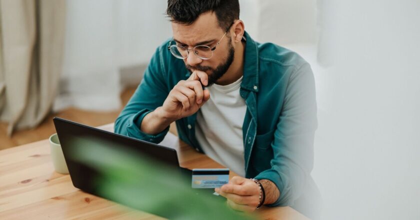 DVLA issues ‘think before you click’ message to millions of drivers