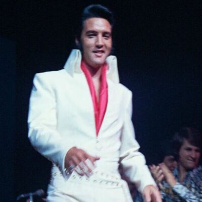 Elvis’ wild Las Vegas years – From hair dye on walls to moment it all went wrong | Music | Entertainment