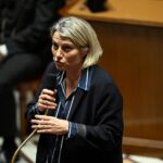 « Vingt mille personnes pourront être dépistées de façon ciblée », dès mars, annonce Stéphanie Rist