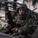 la Russie a lancé un missile balistique Iskander-M et 105 drones dans la nuit, affirme l’armée de l’air ukrainienne