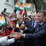 en Inde, Emmanuel Macron appelle les « partis extrêmes » à « faire le ménage »