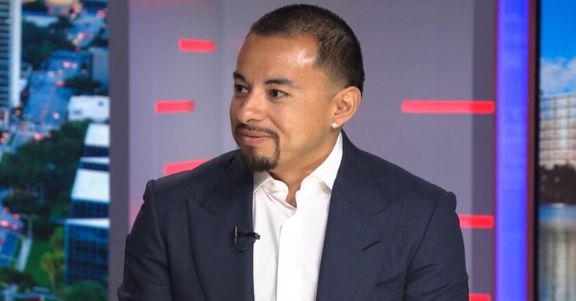 Florida man charged in alleged $328 million crypto Ponzi scheme