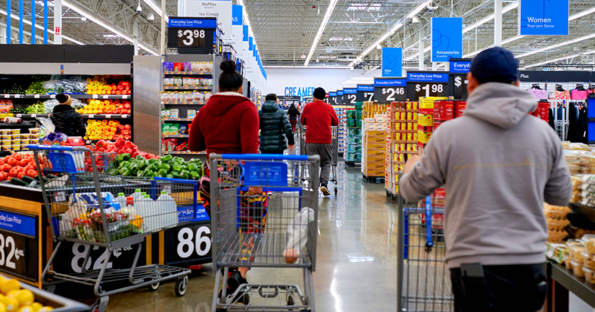 Walmart sales rise 5.6% as online reaches record 23% share