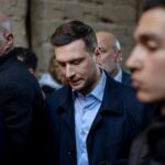 Jordan Bardella vote contre, et s’attire des critiques des autres camps