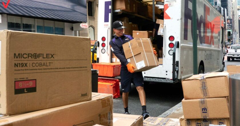FedEx to give any tariff refunds back to customers after Supreme Court ruling