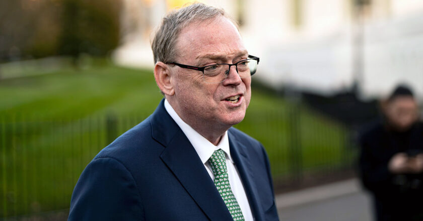 Kevin Hassett calls for NY Fed to punish economists over tariff research