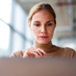 Dementia risk dips by 25% decades after brain training session, study finds