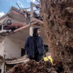 « Le temps du présent est écrasant, il est à la destruction. Reste à penser et à tenir debout »