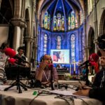 Dans les radios catholiques françaises, crispations identitaires et malaise social