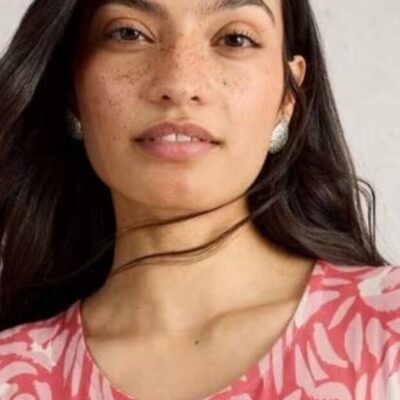 White Stuff reduces £59 ‘slimming’ spring dress with pockets to £35