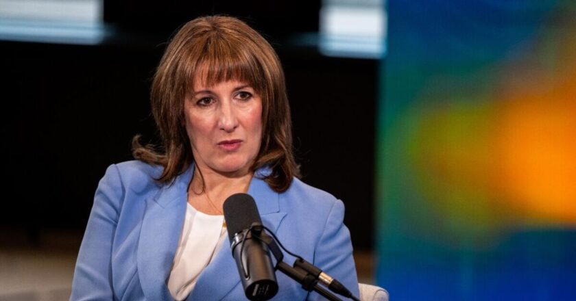 Rachel Reeves’ claim we’ll all be £1k better off torn apart | Personal Finance | Finance